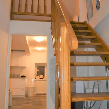 Starowka Piastowska * Ольштын